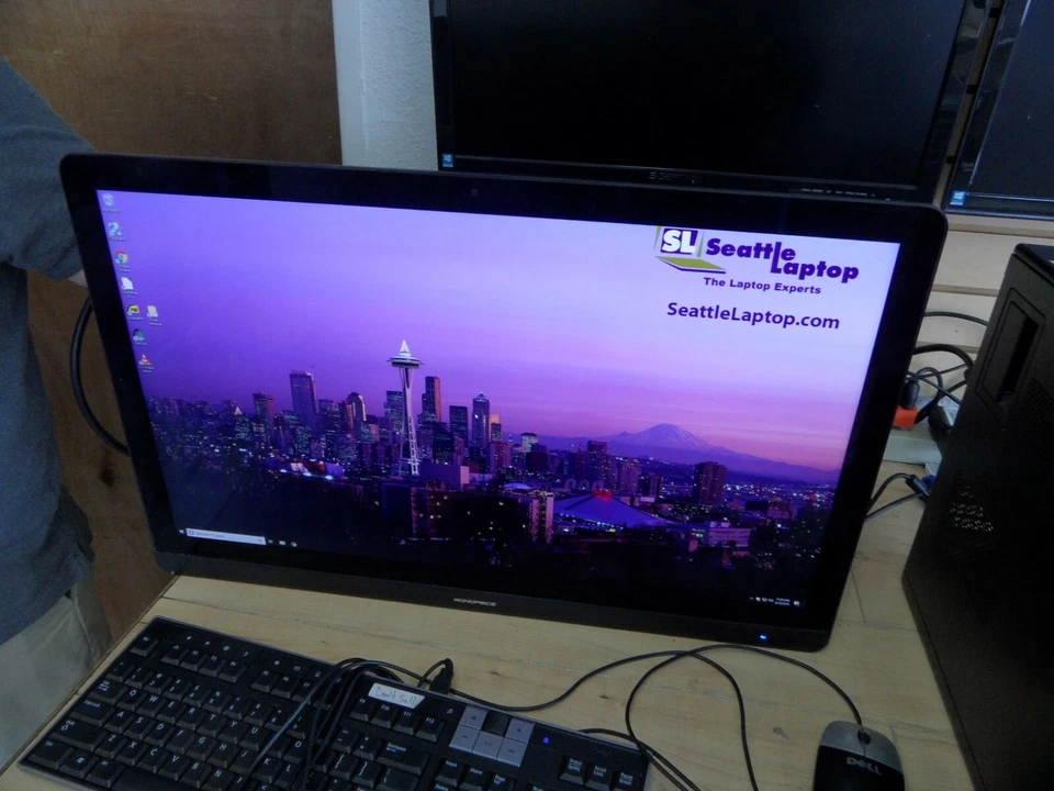 Monoprice 27" IPS-ZERO-G Monitor 10509 No Stand 2560 X 1440 Dual Link DVI - Image 1 of 4