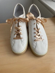 Rothy’s Women’s Lace Up Sneaker - Quilted Cloud - Excellent Condition - Size 10 - Picture 1 of 6
