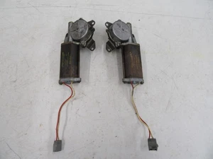 87-1993 MUSTANG CONVERTIBLE REAR 1/4 QUARTER WINDOW MOTOR DRIVE LIFT GEARS PAIR - Picture 1 of 7