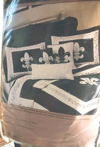 Donna Sharp Fleur De Lis Scrolls White King Size Pillow Sham Quilted Retired - Picture 1 of 4