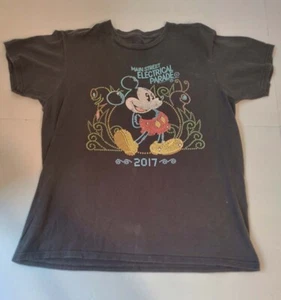Disney Parks Main Street Electrical Parade 2017 Mickey Mouse Cast Medium T-Shirt - Bild 1 von 2