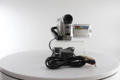 JVC NTSC MiniDV Camcorder 25x Optical Zoom - Video Transfer - Grade A (GR-D270U) - Image 1 of 3