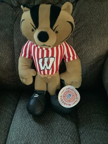 With Tag- VTG- WISCONSIN BADGER STUFFED MASCOT -- 14" HIGH - COLLECTABLE Cover