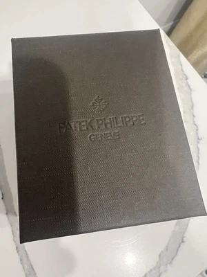 百达翡丽旅行手表盒手提箱深棕色皮革最新型号 — 第 1/4 张图片