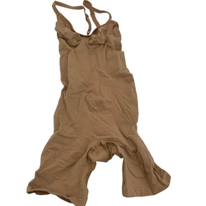 Skims Seamless Sculpting Mid Thigh Body Neu ohne Etikett Größe Medium - Bild 1 von 5