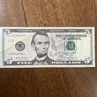 Fancy Star ⭐️ Notes Super Rare Low Run & Low Printed $5 2017A 💯% Sheets - Image 1 of 4