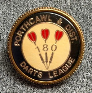 PORTHCAWL & DIST. DARTS LEAGUE 180 VINTAGE PIN BADGE - Picture 1 of 3