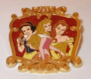 Disney Princess Official Trading Pin 2008 - Picture 1 of 4