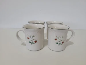 Juego de 4 tazas de té de café Pfaltzgraff Winterberry, 12 oz - Imagen 1 de 8