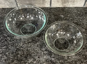 Vtg Pyrex Clear Glass Nesting Mixing Bowls 323 - 1.5 Qt & 325 - 2.5 Qt (a) - Picture 1 of 9