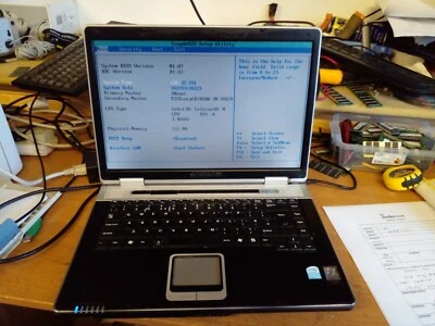 Medion Mim2230, boots to bios, intel celeron M @1.46 Ghz, 512MB Ram    (181) - Image 1 of 4