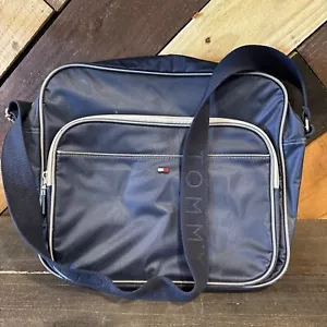 Borsa vintage Tommy Hilfiger rettangolare pranzo computer borsone tracolla - Foto 1 di 10