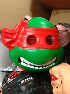 TMNT TEENAGE MUTANT NINJA TURTLES RAPHAEL Halloween Mask NOS VINTAGE mt with tag - Picture 1 of 1