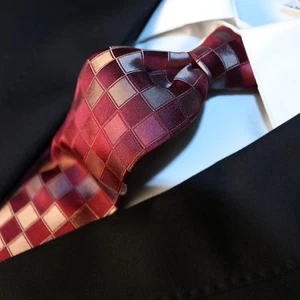 KENNTH COLE New Magenta Pink Gray Geometric Woven Silk Necktie 57.5"L x 3.5"W - Picture 1 of 12