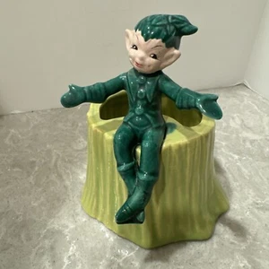 Vintage Pixie Miniature - GILNER USA Pottery Green Elf on Log 5.5” Tall 1950 - Picture 1 of 5