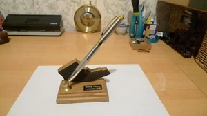 HMS Victory Reclaimed Oak - Nelson Trafalgar Pen Stand - Picture 1 of 8