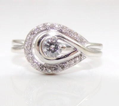 10K White Gold Love's Embrace 0.25ctw. Diamond Halo Ring Size 6.75 FZZ - Image 1 of 4