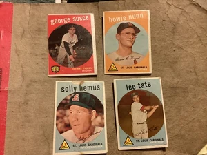 Lote (4) tarjetas de béisbol 1959 Topps - números altos negros - 3HG 1LG - excelentes esquinas - Imagen 1 de 2
