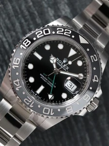 40891: Rolex GMT-Master II "Bruce Wayne", Ref. 126710GRNR, 2025 Full Set - Picture 1 of 8