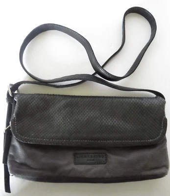 Bolsa de ombro Liebeskind Berlin tiracolo preta acinzentada texturizada dobrável - Imagem 1 de 4