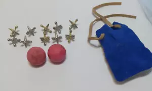 Jacks & Balls de colección en bolsa de gamuza 10 Jacks y 2 bolas Jacks de metal - Imagen 1 de 5