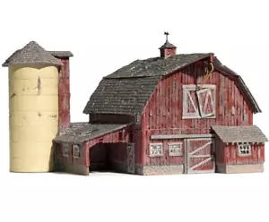 Woodland Scenics HO Scale ~ Built & Ready With LED ~ Old Weathered Barn ~ BR5038 - Picture 1 of 8