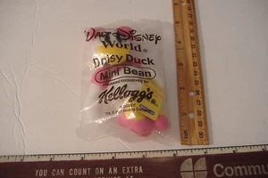 ~DAISY DUCK~WALT DISNEY WORLD~MINI BEAN~KELLOGG'S PREMIUM~ - Picture 1 of 1