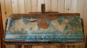 Beautiful Vintage Grape Vineyard Harvest Box Crate M & V Brand Jasmine Vineyards - Picture 1 of 5