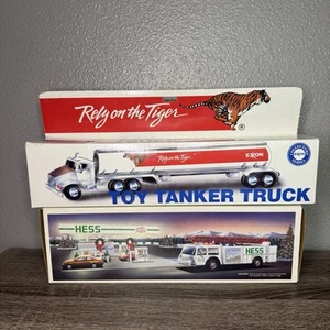 Camion dei pompieri giocattolo HESS luci e suoni 1989 & EXXON affidati al camion cisterna Tiger - Foto 1 di 20