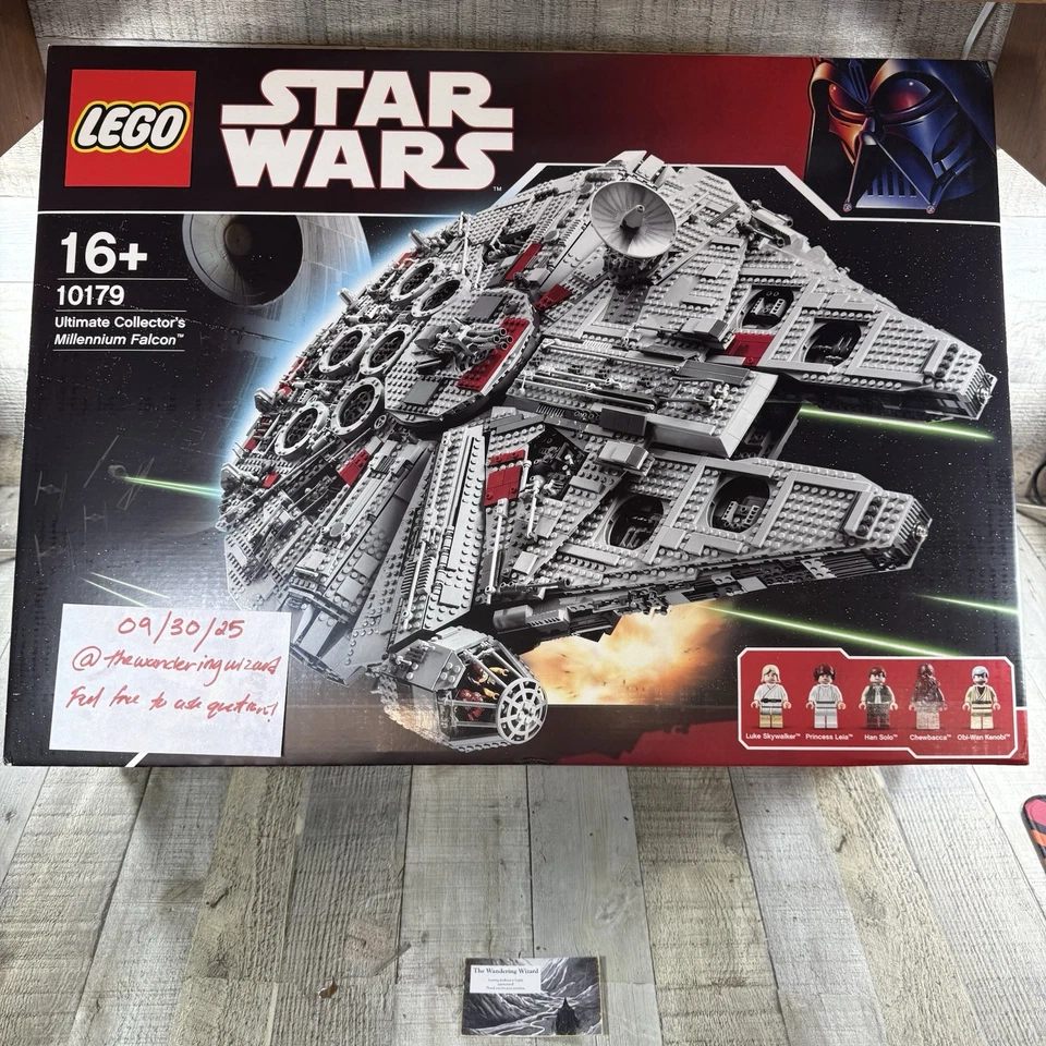 NUEVO Lego Star Wars 10179 Halcón Milenario UCS Sellado COMO NUEVO EN CAJA ORIGINAL RARO Foto 1 de 4