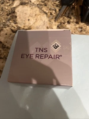 SkinMedica TNS Eye Repair 0,5 oz. Crema para ojos Foto 1 de 4
