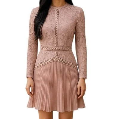 Mini Vestido Falda Plisada Forrada Manga Larga Encaje Floral Talla 8 Rosa Elegante de ASOS Foto 1 de 4