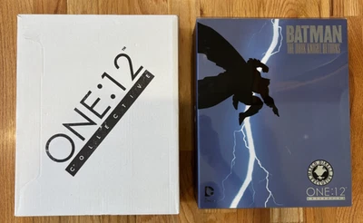 Mezco One 12 Batman Dark Knight Returns Mezco Direct Exclusive (Dark Blue) - Image 1 of 3