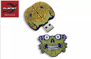 MARS ATTACKS, Novelty 8GB USB Pen Drive, Memory Stick, Topps, Planet Replicas - Picture 1 of 4