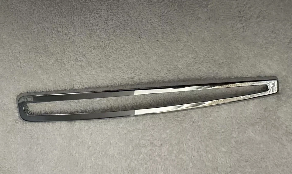 Harley-Davidson Softail CVO 51761-10 con montaje en píldora cromada fabricante de equipos originales - ¡Nueva! Foto 1 de 4