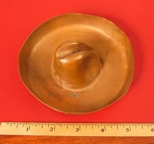 ANTIQUE SOUTHWEST COWBOY EQUSTRIAN RODEO HAT HAND MADE COPPER CIGARETTE ASHTRAY - Picture 1 of 1