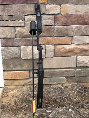 Crosman Elkhorn Youth Compound Bow - Image 1 of 2