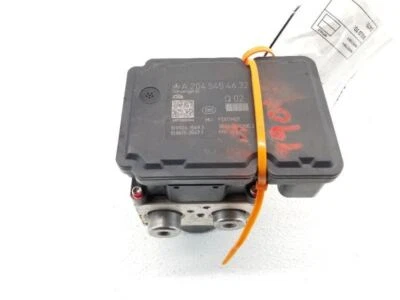Bomba de freno Mercedes Benz Clase C 2008 ABS con módulo 2044312312 OEM Foto 1 de 4