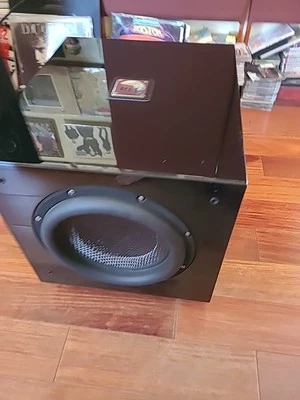 Subwoofer REL Acoustics carbono especial brilho preto quase perfeito com caixa original - Imagem 1 de 4