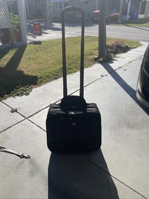 Сумка дорожная Swiss Gear Comp-U-Roller черная для ноутбука на роликах  - Изображение 1 из 4