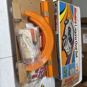 1969 Hotwheels Sizzlers Laguna Oval Track Playset W Instructions CIB? - Picture 1 of 8