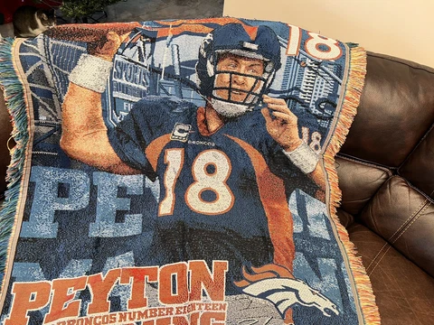 New Peyton Manning Denver Broncos #18 Blanket 44” x 56” Cover