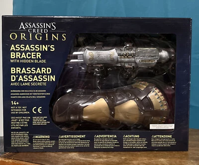 2017 - Assassins Creed Orgins "Assassins Bracer con hoja oculta Think Geek Foto 1 de 4