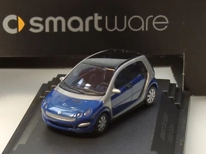 Busch Smart Forfour "star blue" (blau met.), PC C06Q00 - 1:87 - Picture 1 of 5