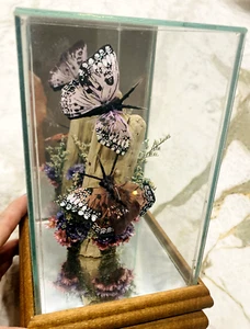 Butterfly Floral Musical Box Wood and Glass - Picture 1 of 8