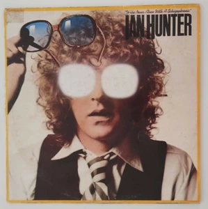 IAN HUNTER you are never alone with a schizophenic RARE ISRAELI LP misprint - Foto 1 di 3