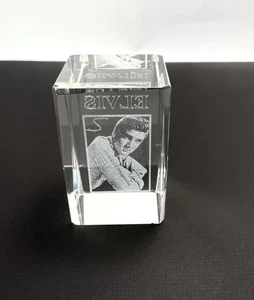 Elvis Presley 3D Laser geätzter Kristall 3”x2” Briefbeschwerer ein kleiner Chip an einer Kante - Bild 1 von 9