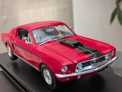 Ford Mustang GT Cobra Jet 1968 Maisto 1:18 rojo modelo diecast edición especial Foto 1 de 4