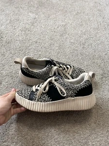 Dolce Vita Dolley Women's Sneaker, Black White Knit, Size 8.5, Retro Style - Picture 1 of 8