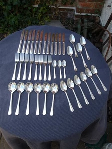 Teilset 39 Teile Vintage Oneida Balmoral 18/10 Edelstahl Besteck - Bild 1 von 24